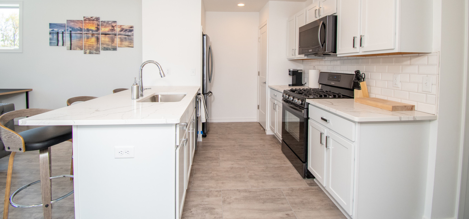 Fully Stocked Kitchen